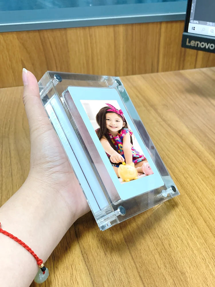 Acrylic Digital Photo Frame - 5X7 Inch 2G Memory Battery